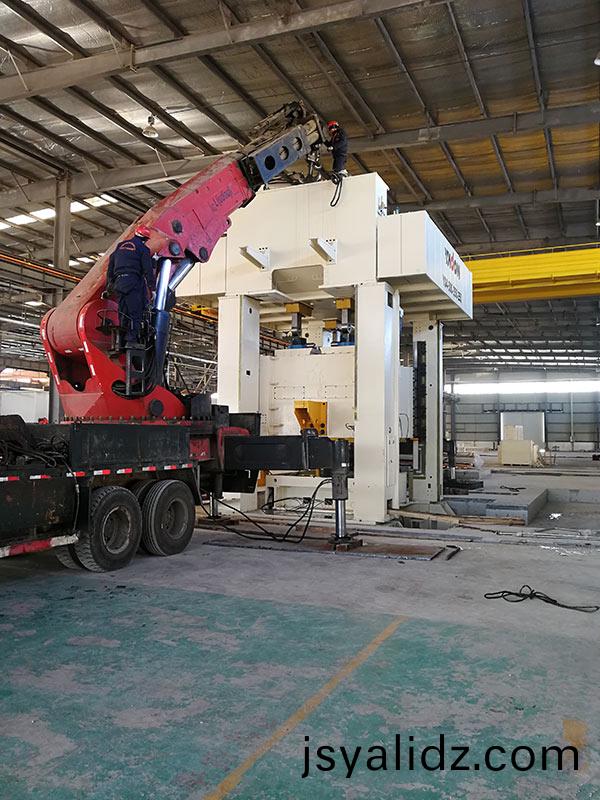 大型(xing)衝牀拆裝，重型設備安裝