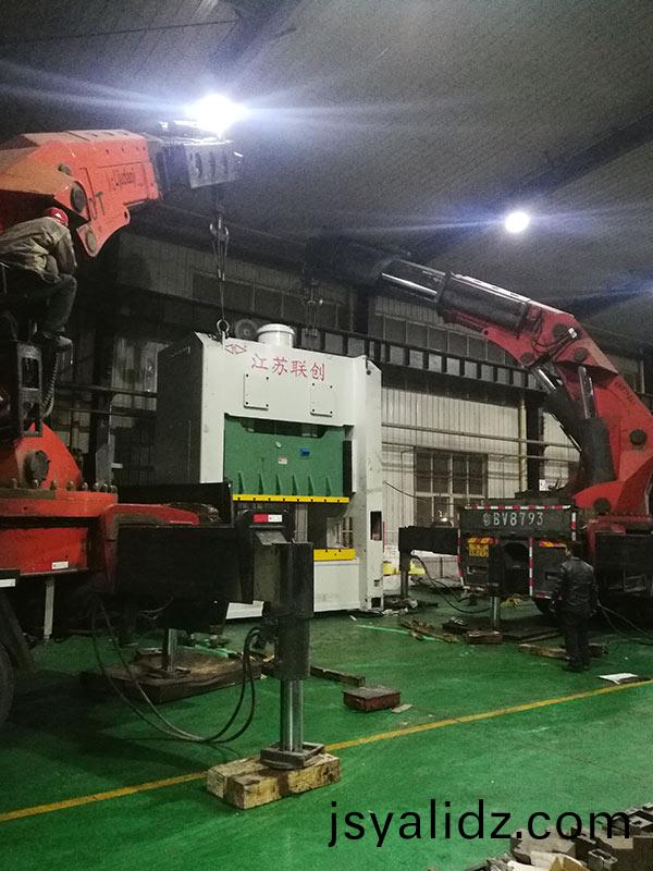 設備起重弔裝搬運